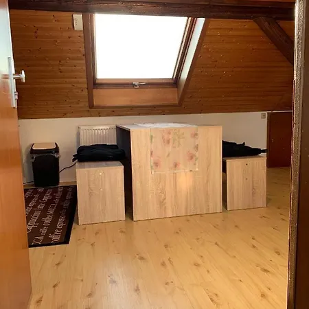 Ferienwohnung - Klimaanlage Im Dachgeschoss - #130107 *